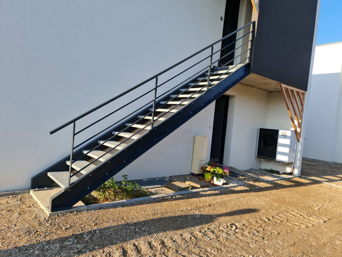 20210903_082357 1 | Métal Système Quel type de revêtement de sol choisir pour accompagner un escalier métallique galvanisé ? Wittelsheim