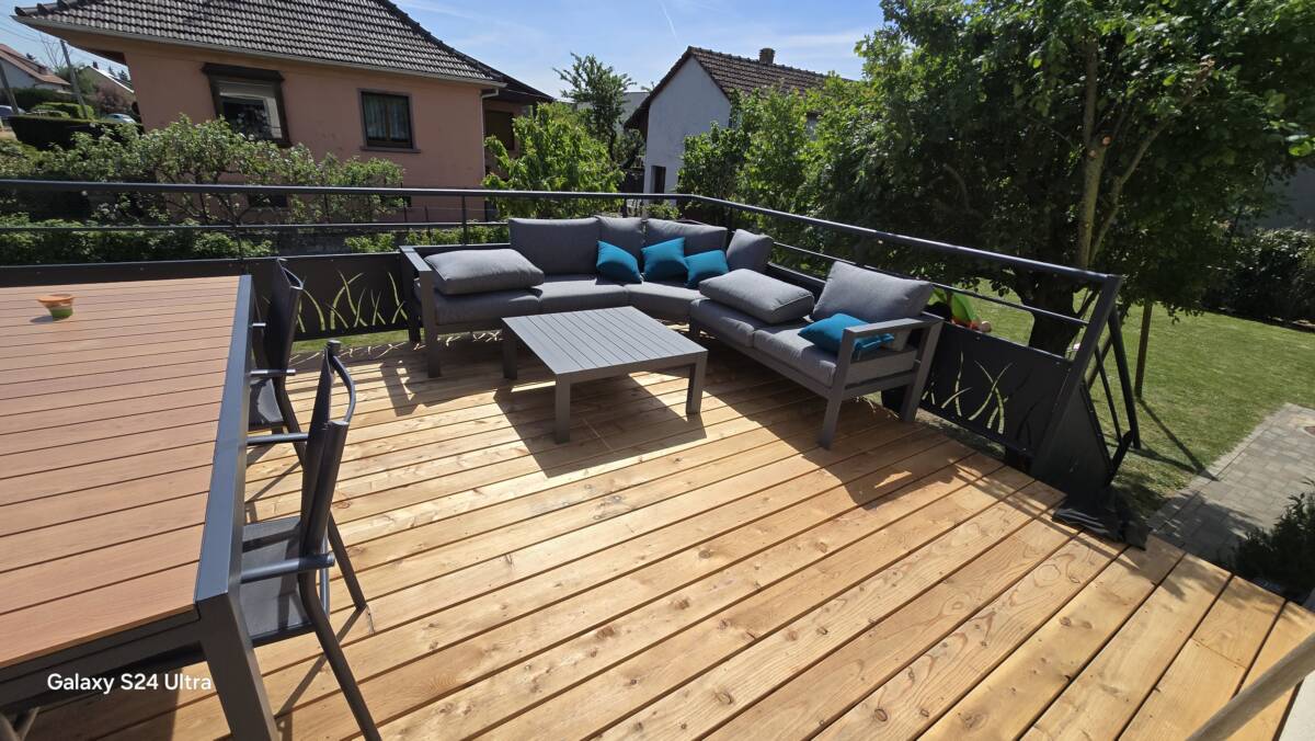 20260429_121536 | Métal Système Pose de garde corps métalliques sur terrasse bois à Sainte-Croix en plaine près de Colmar Wintzenheim 2